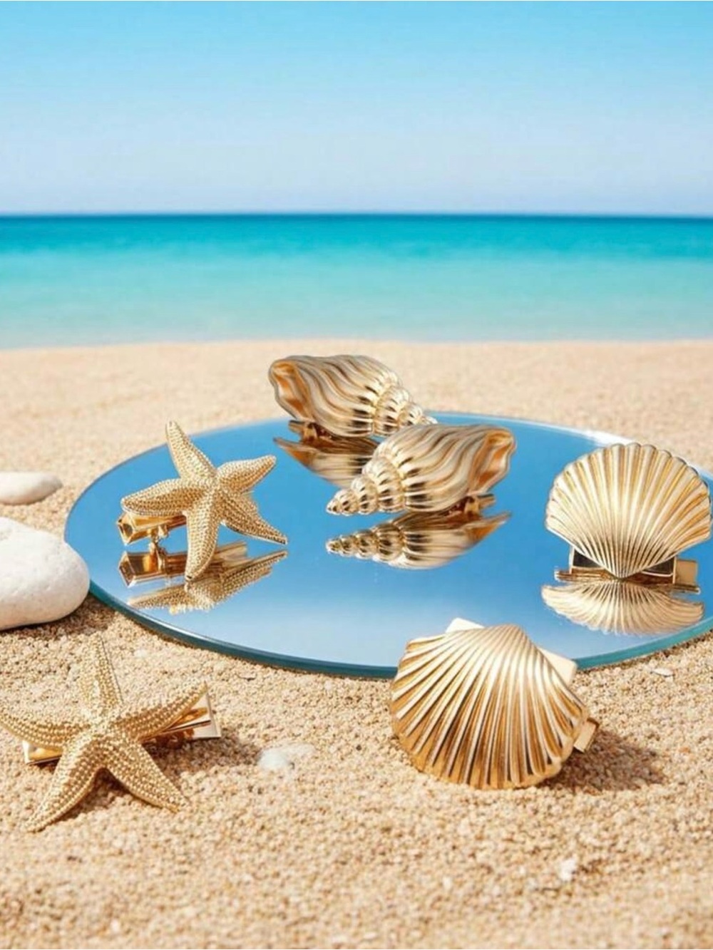 Anthropologie Gold Seashell & Starfish Hair Clip Set - Picture 6 of 6